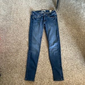Women’s hollister jeans
